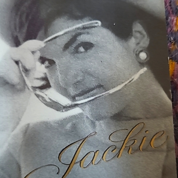 Franklin Mint Jackie Kennedys   faux pearl earrings - Picture 2 of 9